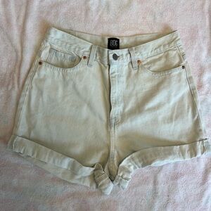 BDG Women's Mom High Rise Light Jean Shorts 29